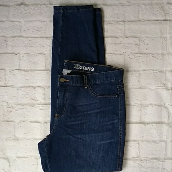 New York & Company Denim - New York & Company Jegging Skinny Jeans 14